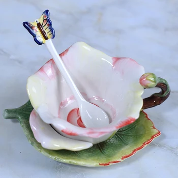 Розовата роза чаша керамична чаша Творчески Комплект Чаени Чаши Кафеена Чаша Билков Чай Набор от Скъпа Сватбена Чаша, Чинийка, Лъжичка Комбинация
